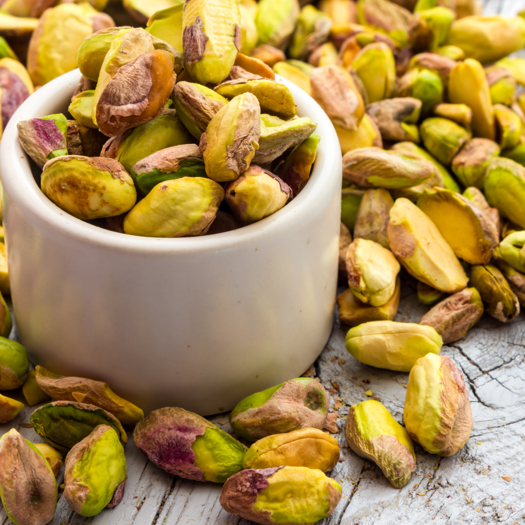 Premium Pistachio (Pista Giri) kernels in vibrant green color from Al Madni Trader.